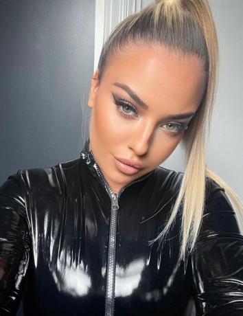 What is the Girlfriend Experience (GFE) in London?